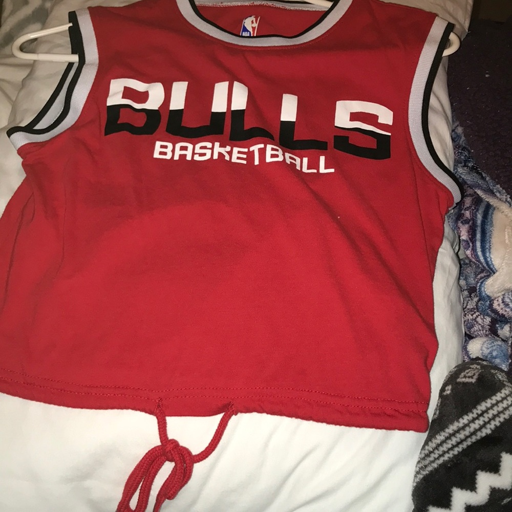 Chicago bulls sleeveless shirt.